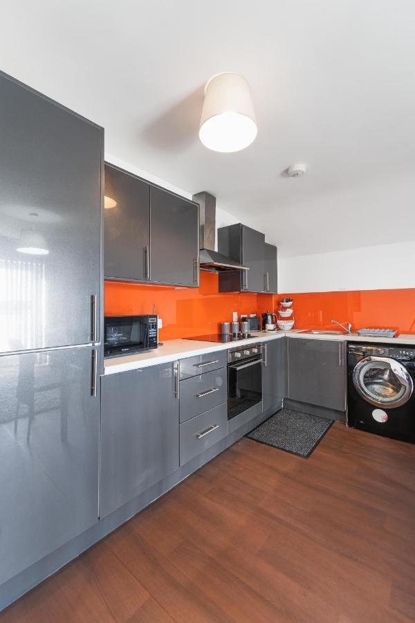 Perfect For Business And Leisure- Free Parking Apartment Southampton Bagian luar foto